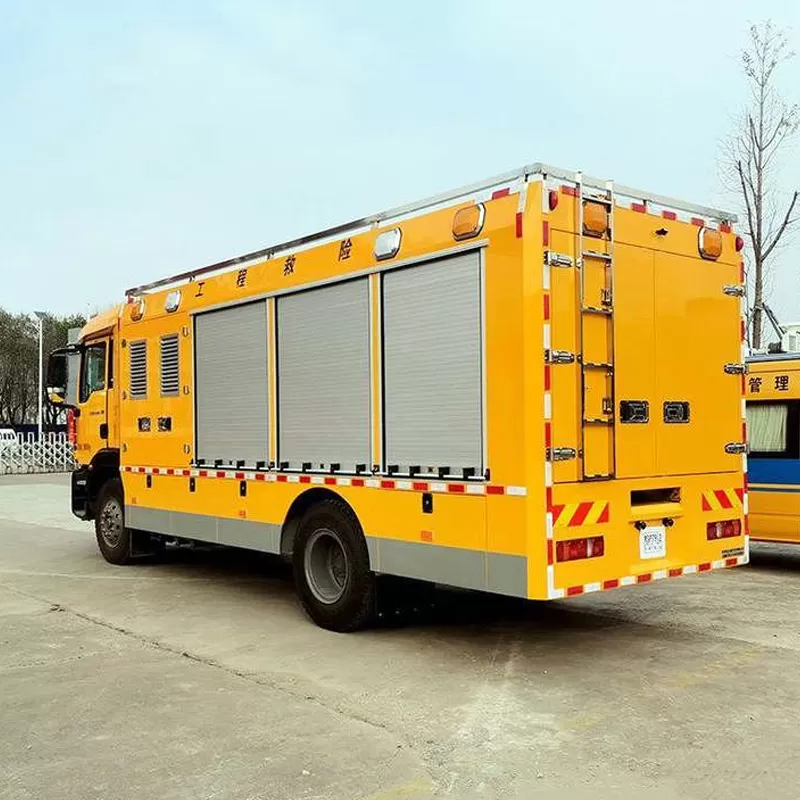 HOWO Flood Control and Rescue Vehicle &mdash; Multi-functional Flood Rescue Vehicle