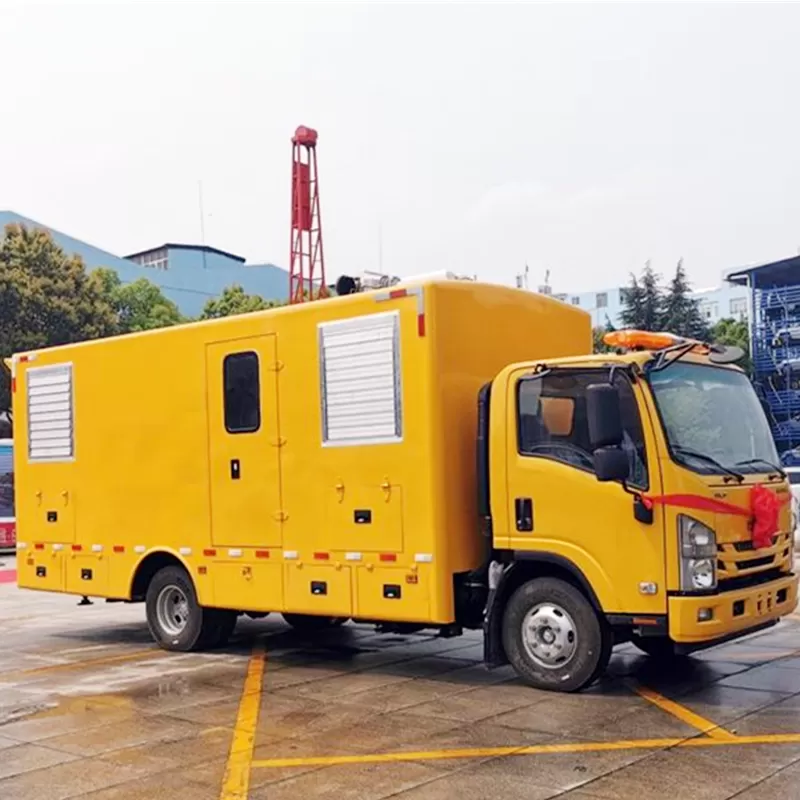 Veh&iacute;culo de suministro el&eacute;ctrico Isuzu 4X2, generador silencioso, f&aacute;brica de generadores m&oacute;viles