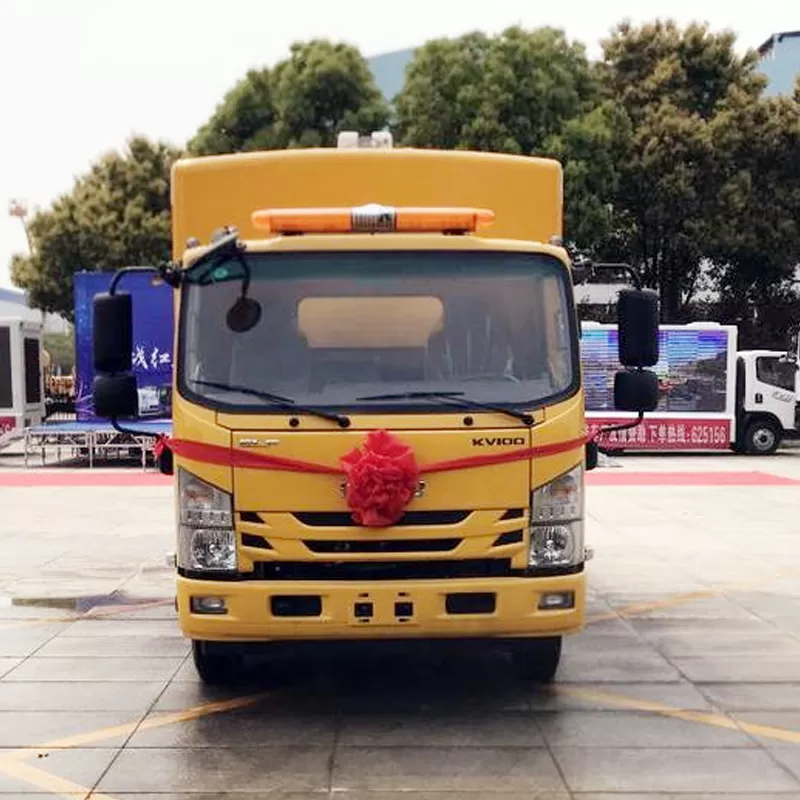 Veh&iacute;culo de suministro el&eacute;ctrico Isuzu 4X2, generador silencioso, f&aacute;brica de generadores m&oacute;viles