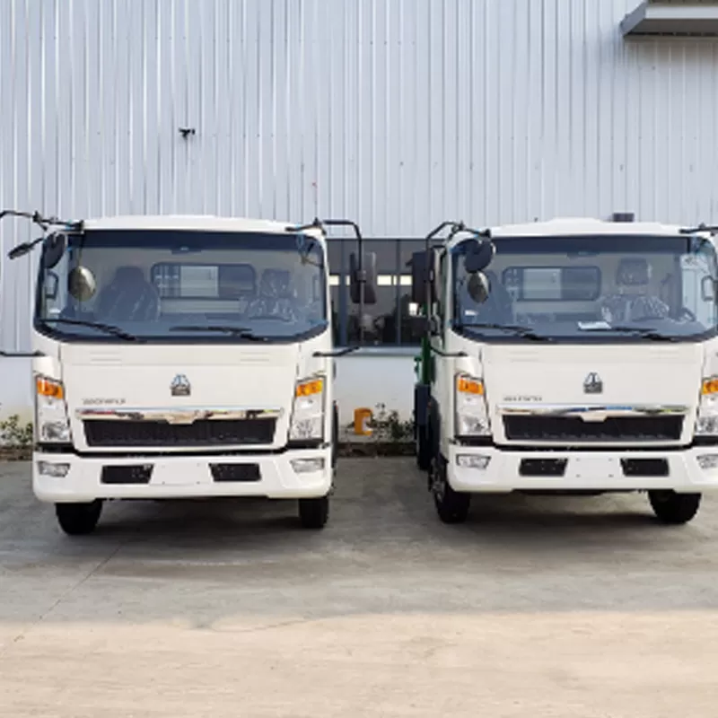 Sinotruk Garbage Compactor Trucks / Refuse Collection Vehicles for Sale