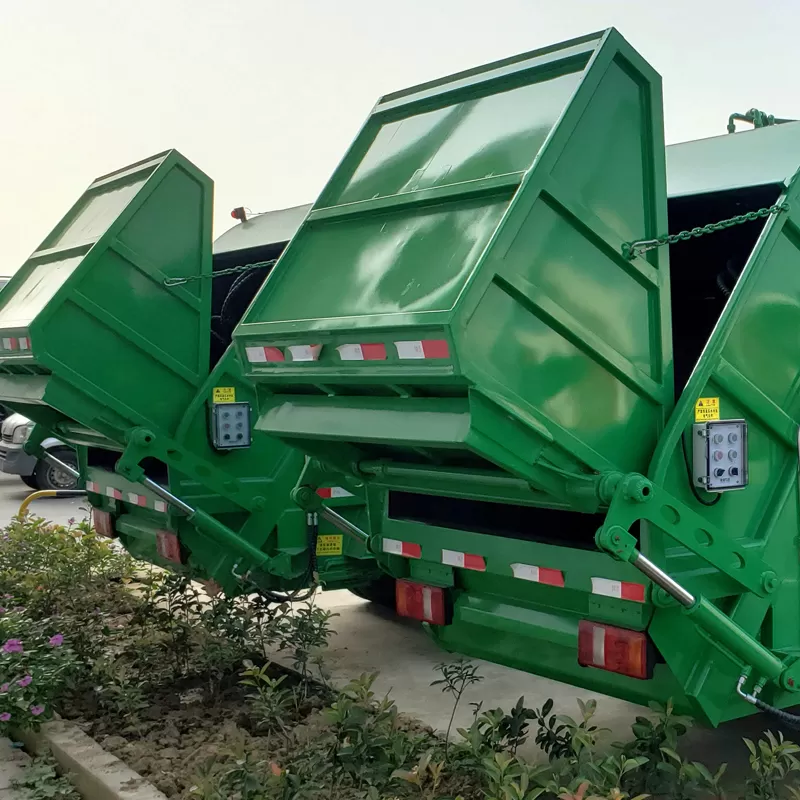 Sinotruk Garbage Compactor Trucks / Refuse Collection Vehicles for Sale