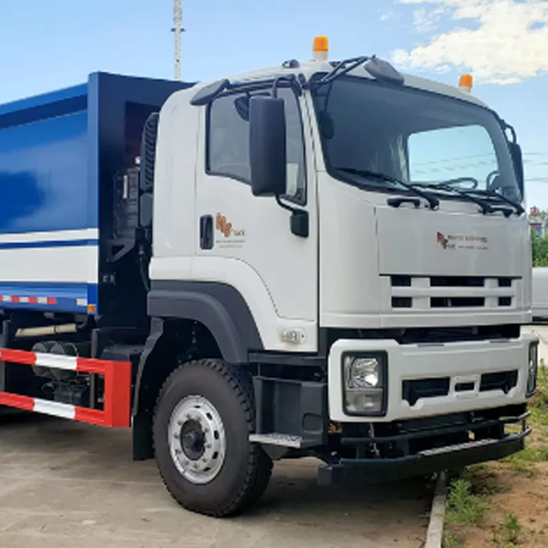 شاحنة إيسوزو لضغط النفايات سعة 20 متر مكعب (20 متر مكعب)، محرك ديزل بقوة 350 حصان، ضاغط نفايات سعة 15 طن.