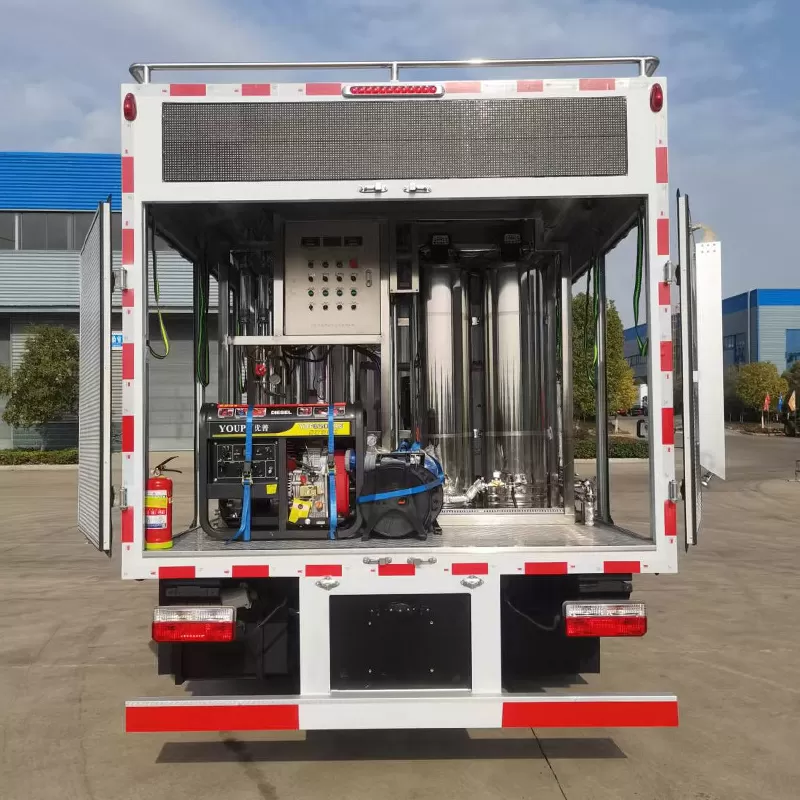 Se vende cami&oacute;n Howo Isuzu 4X2 para la purificaci&oacute;n directa de agua para bebidas, con capacidad de 4000 l/h.