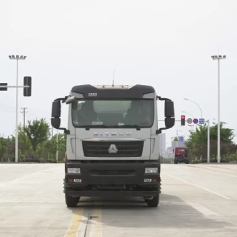 شاحنة صهريج مياه HOWO 8X4 سعة 30000 لتر، شاحنة رش، مبيعات المصنع