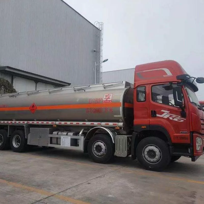 Chinese Brand FAW: New Gasoline Tank Truck, CNG Refueling Truck, Fuel Tanker, and Mobile Fuel Dispensing Vehicle