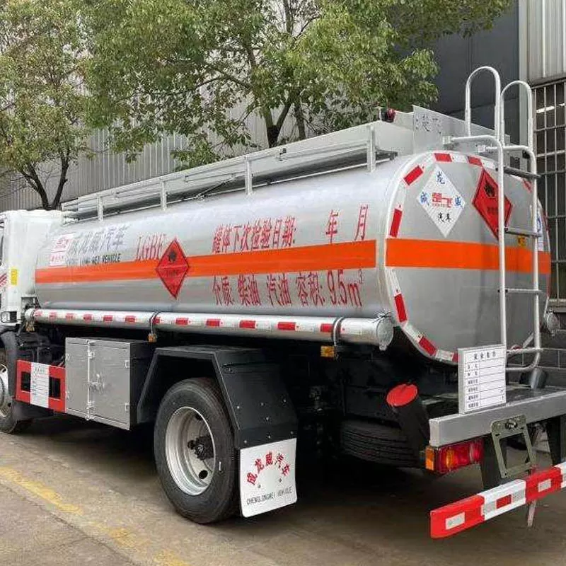 Chinese Brand FAW: New Gasoline Tank Truck, CNG Refueling Truck, Fuel Tanker, and Mobile Fuel Dispensing Vehicle
