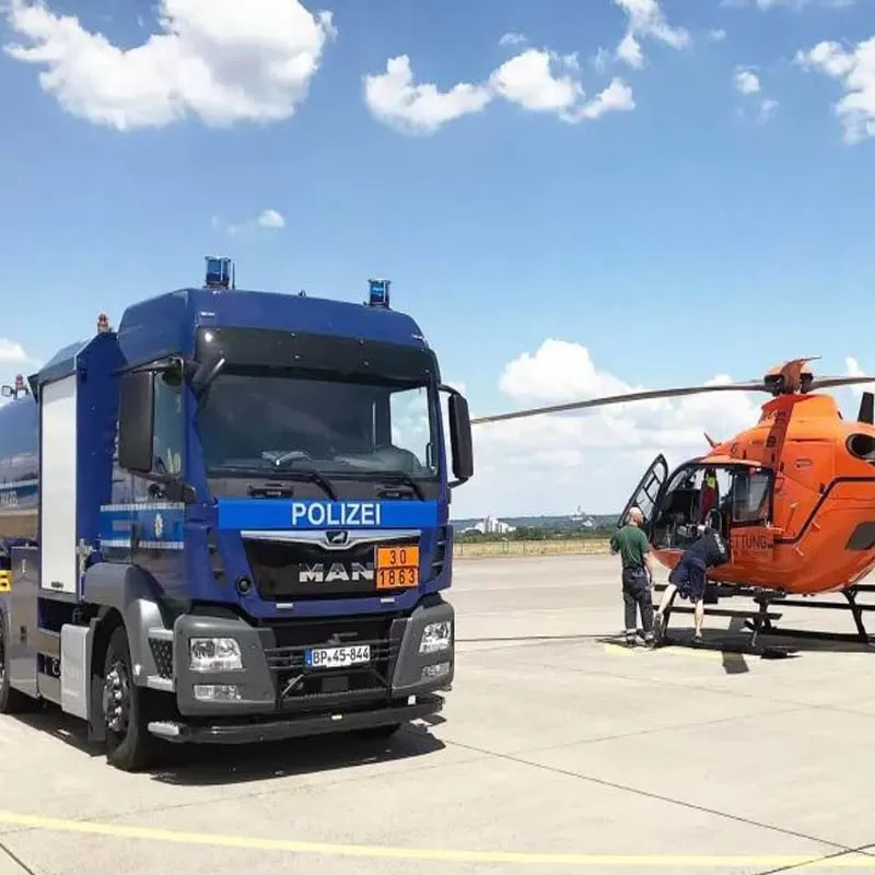 شاحنة تزويد وقود الطائرات MAN 4X2 سعة 8000 لتر