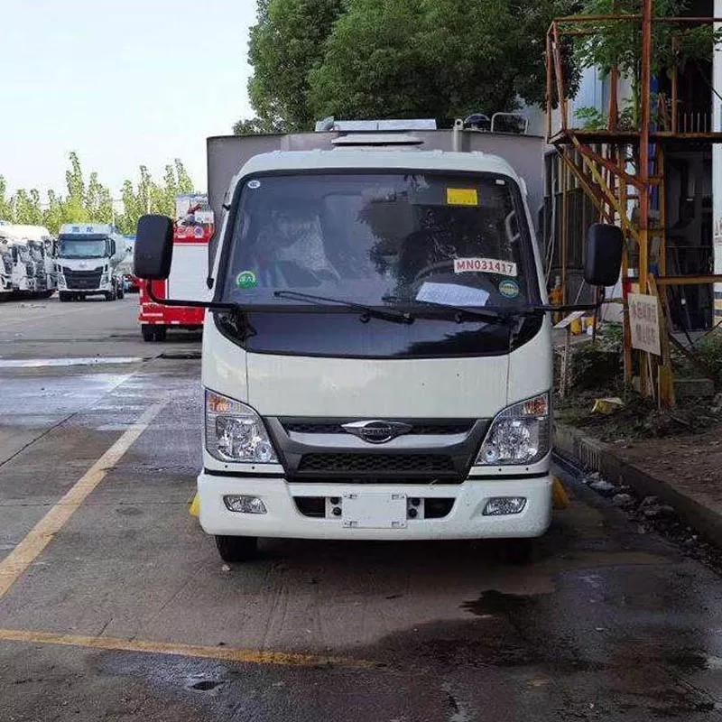 Mini barredora aspiradora montada en veh&iacute;culo