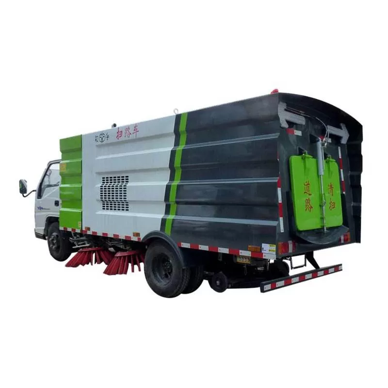 Barredora vial Isuzu 600p de 120 CV y ​​cami&oacute;n de lavado de basura de alta eficiencia, utilizado para la limpieza y el mantenimiento de carreteras.