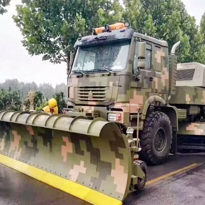 كاسحة الثلج/المكنسة إيسوزو هوو شاكمان 4x2/4x4، كاسحة الطرق زومليون