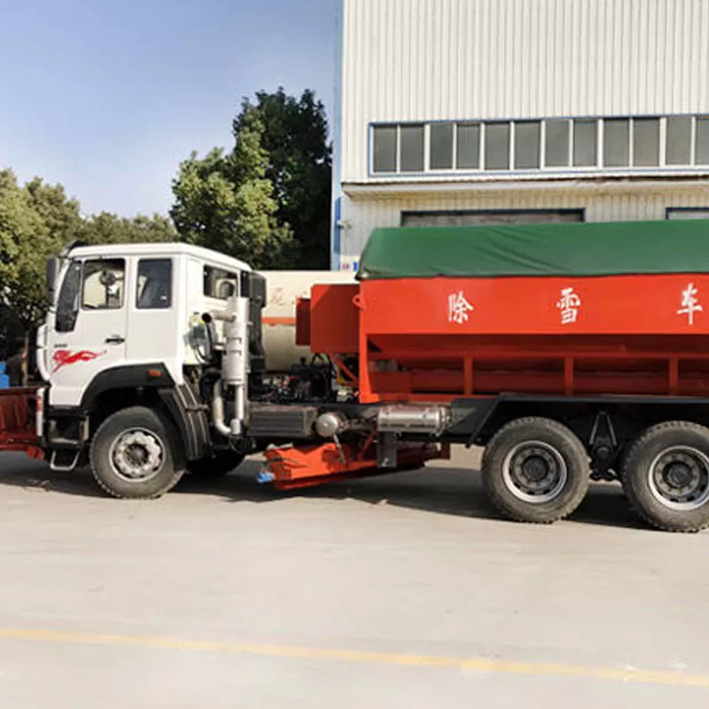 كاسحة الثلج/المكنسة إيسوزو هوو شاكمان 4x2/4x4، كاسحة الطرق زومليون