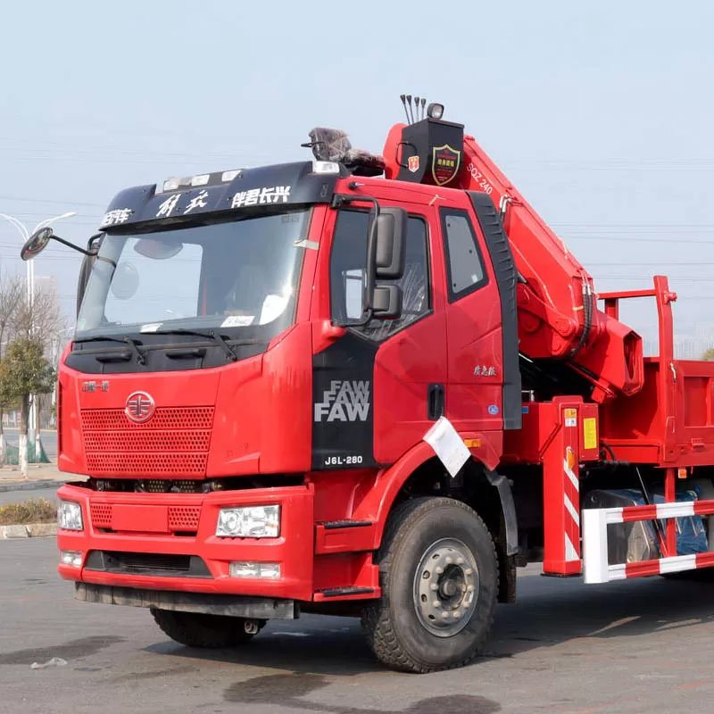 Gr&uacute;a m&oacute;vil FAW J6M 340HP 6X4 montada sobre cami&oacute;n UNIC