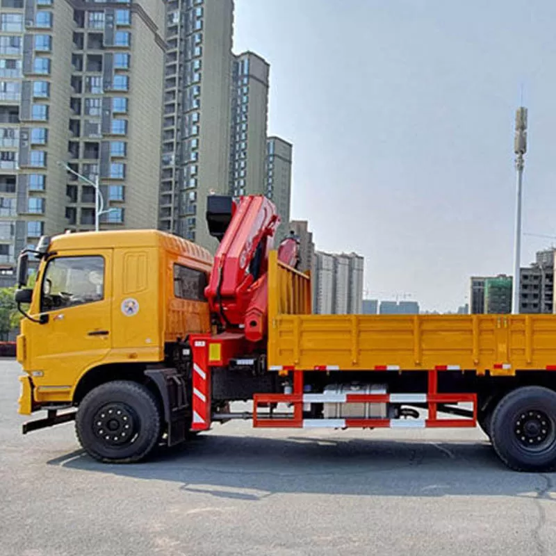 8-Ton Folding-Boom Construction Cargo Crane
