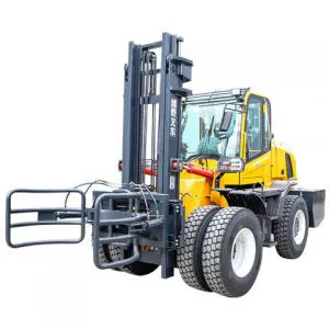 Carretilla elevadora diésel pequeña todoterreno Common Rail de 80 kW