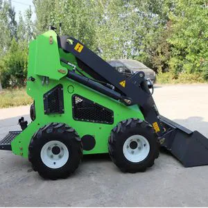 Cargadora compacta de China de 75 kW, 60 kW, 55 kW, 70 kW, 15,7 kW, 17,2 kW y 890 kg