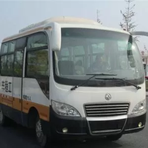 مركبة هندسية من طراز Dongfeng Chaolong EQ5060XGCTV (ديزل مطابقة لمعايير الانبعاثات الوطنية V، تتسع من 10 إلى 15 مقعدًا)