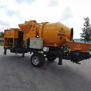 Concrete mixer with pump, small diesel-powered concrete pump for sale.
