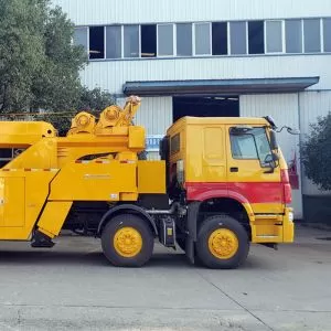 Sinotruk HOWO 8x4 Heavy-Duty 30-Ton / 50-Ton Integrated Towing & Lifting Wrecker &mdash; Road Recovery & Rescue Vehicle